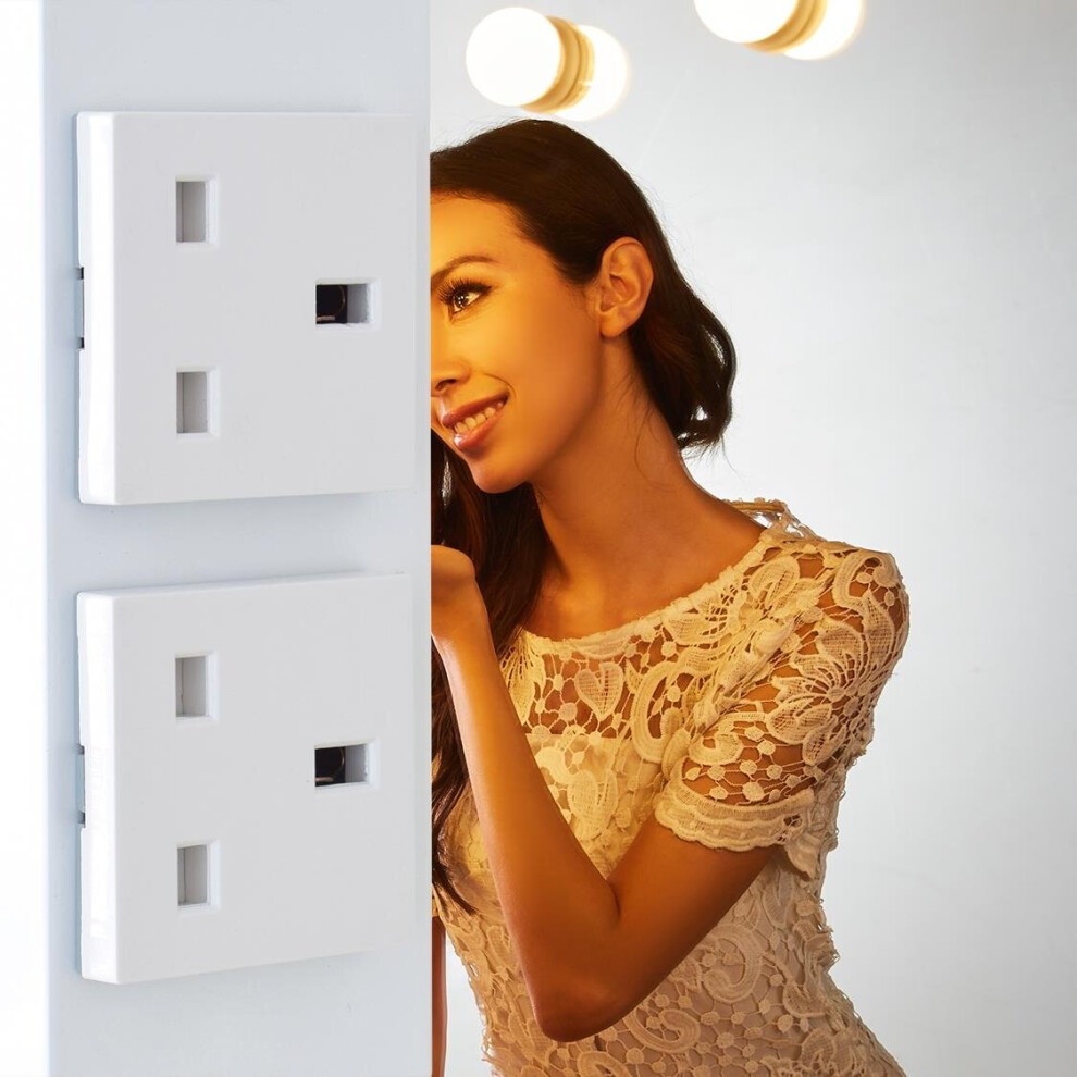 mood-led-hollywood-mirror-2-x-plug-usb-sockets-dressing-table-or-wall-mounted-65cm-x-80cm-54397030.jpg